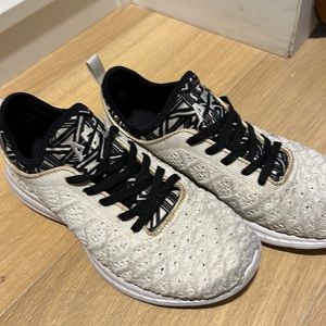 Apl sneakers- white with black accents